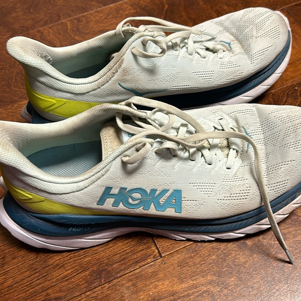 HOKA men’s mach